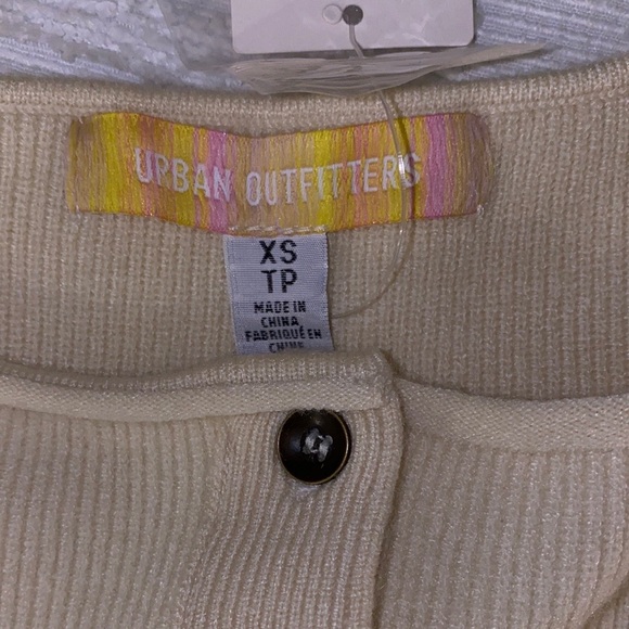 Urban Outfitters Crop Top - Picture 7 of 7